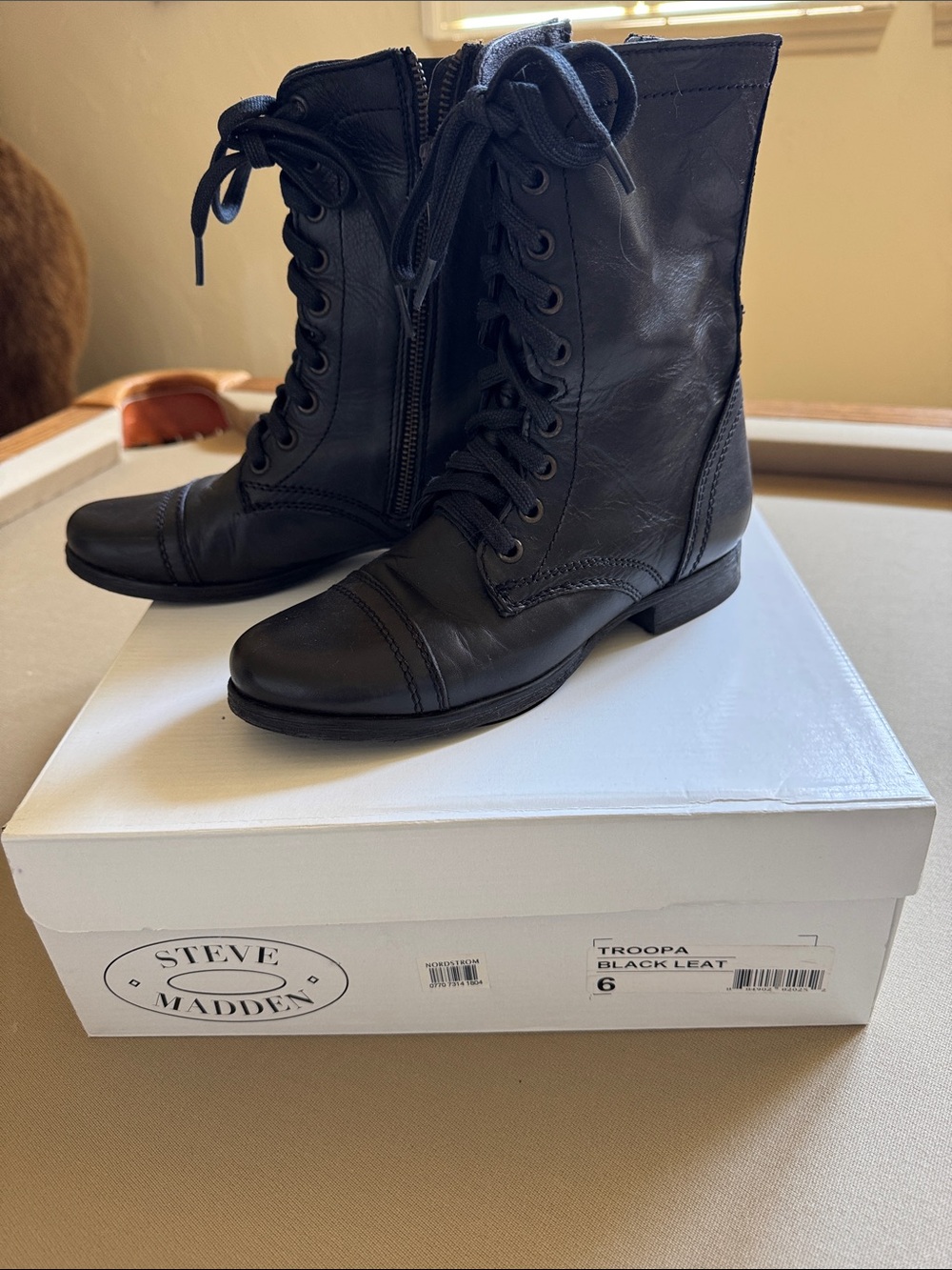 Steve Madden Black Leather Lace-Up Ankle Boots